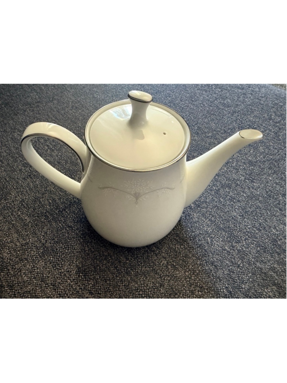 Noritake Whitebrook Teapot